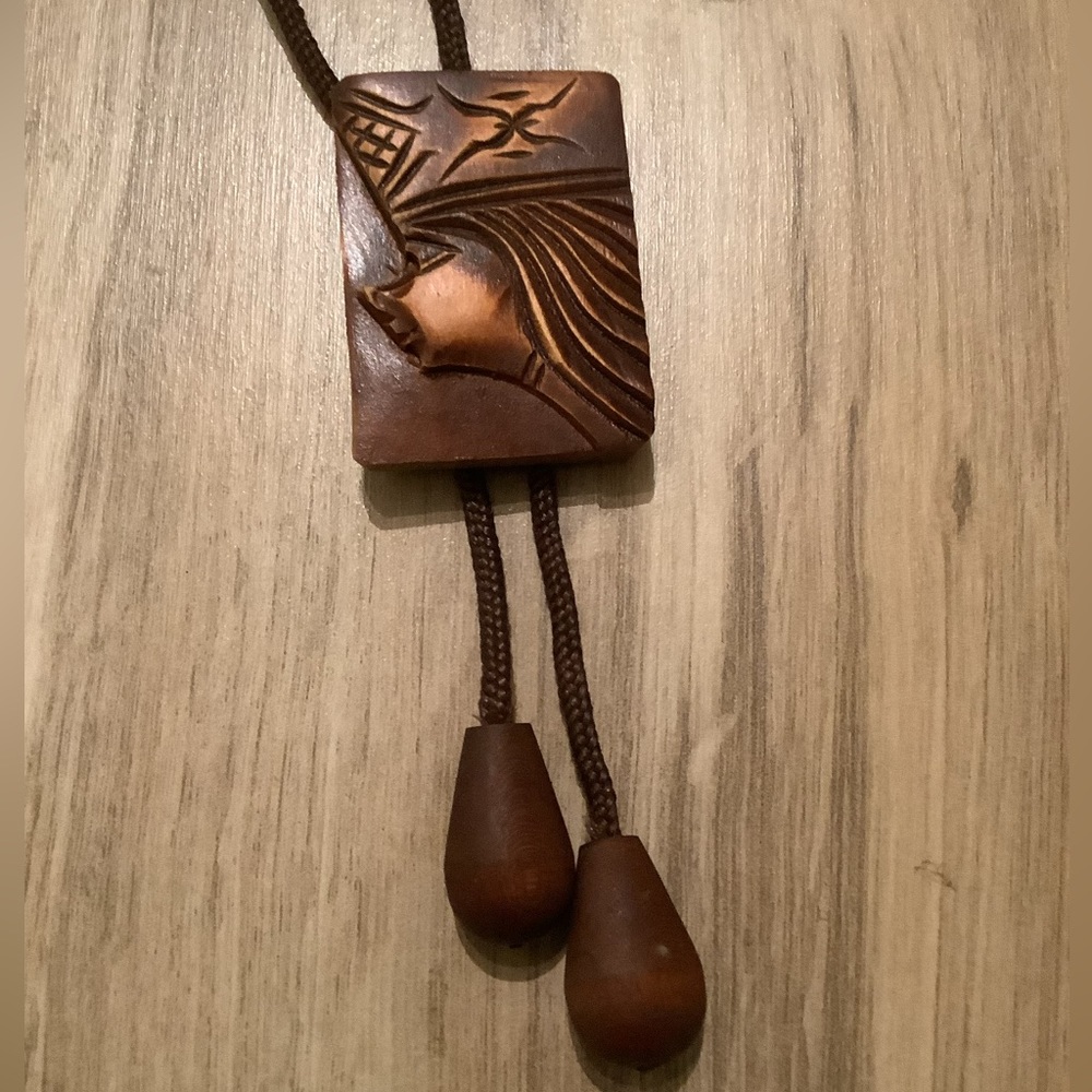 New Hand carved wood bolo bohemian folk hippie necklace